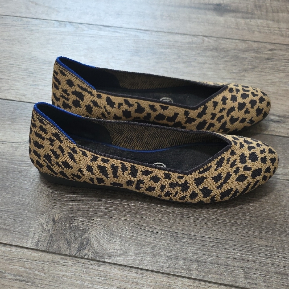 Rothy’s woman’s leopard print pointed toe knit flat shoes